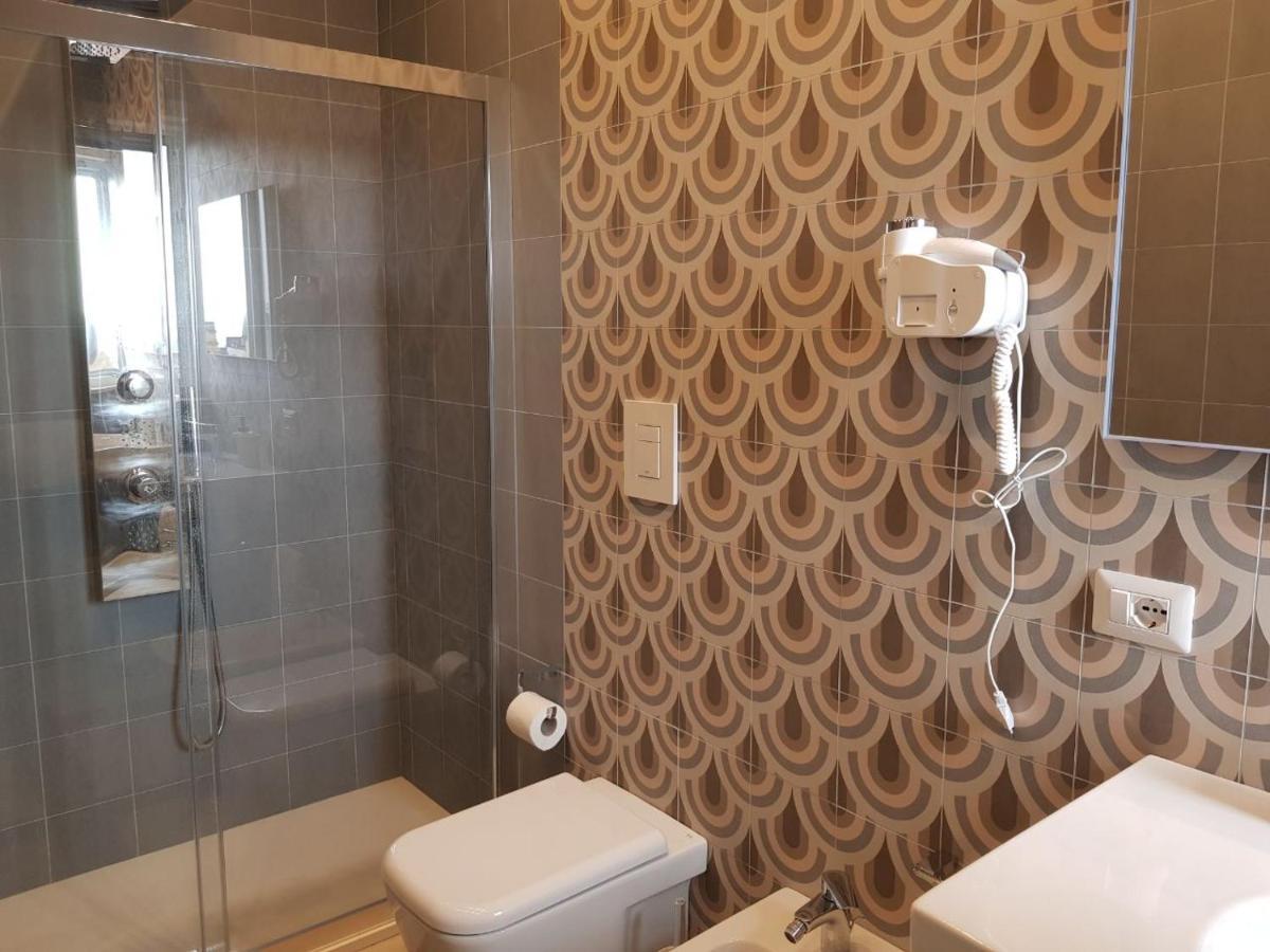 Euforia - Tre Sedi - Three Locations Bed & Breakfast Napoli