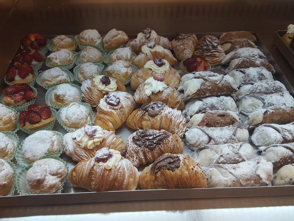 Euforia - Tre Sedi - Three Locations Bed & Breakfast Napoli